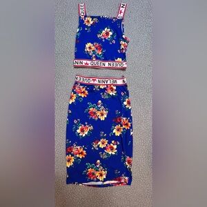 Ladies 2 Piece Skirt Set Floral Print Womens Size Small Blue And Red